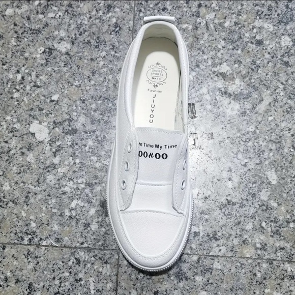 Slip On Sneakers white size 8.5 Casual Low Top Flat Skate Shoes lace comfy nwot - Picture 2 of 12
